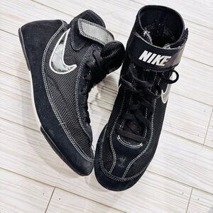 Nike  Black White Wrestling Shoes  Size 5.5Y